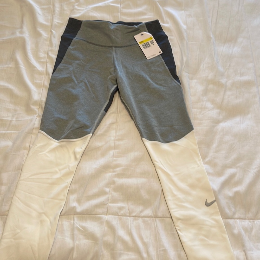 Brand new Nike leggings